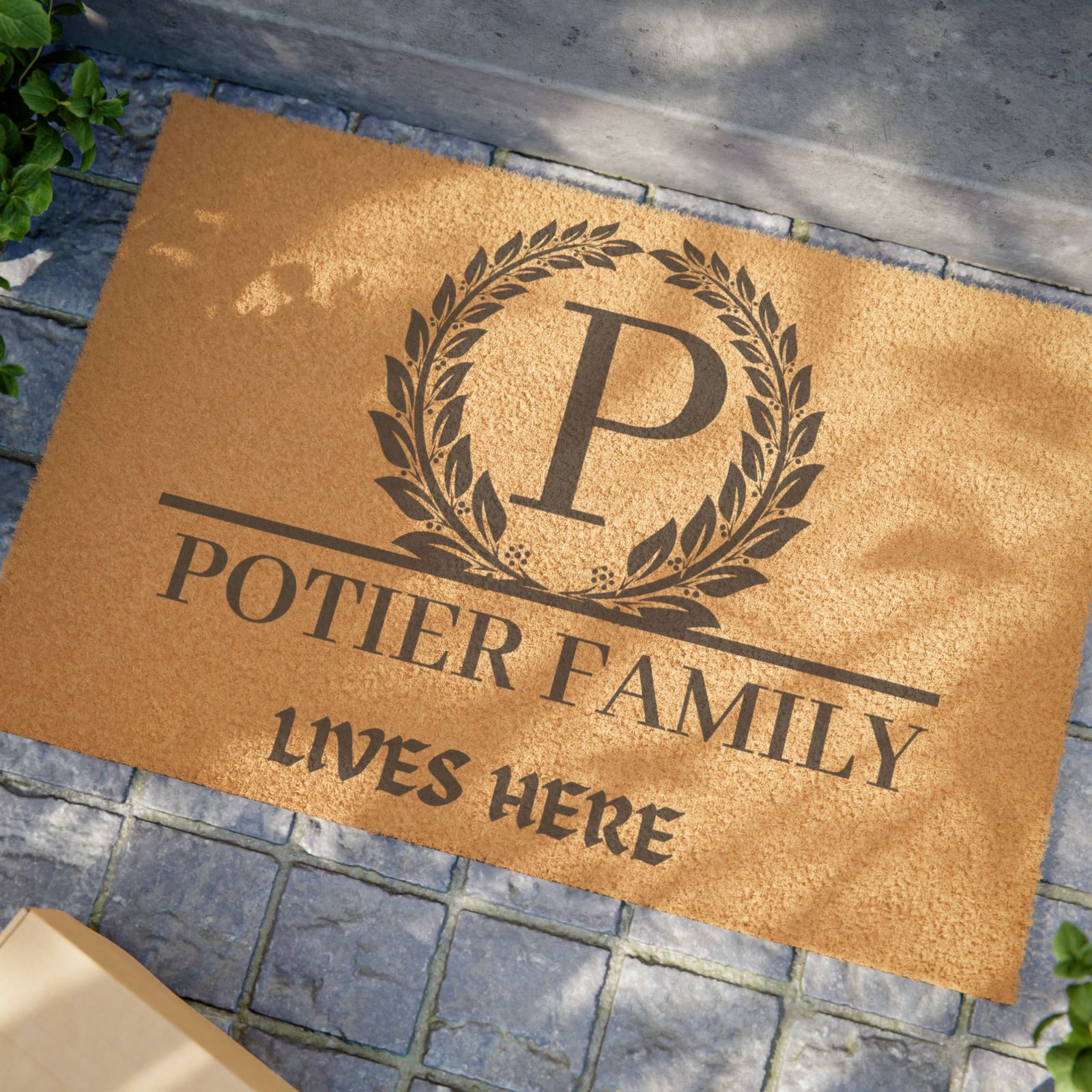 POTIER FAMILY - DOORMAT — 'P' Wreath Family Name Welcome Mat - Image 2